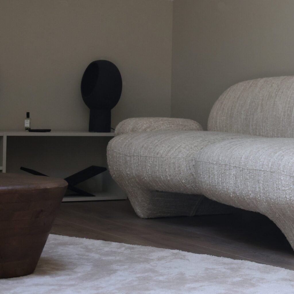 salon-scaled-1.jpg